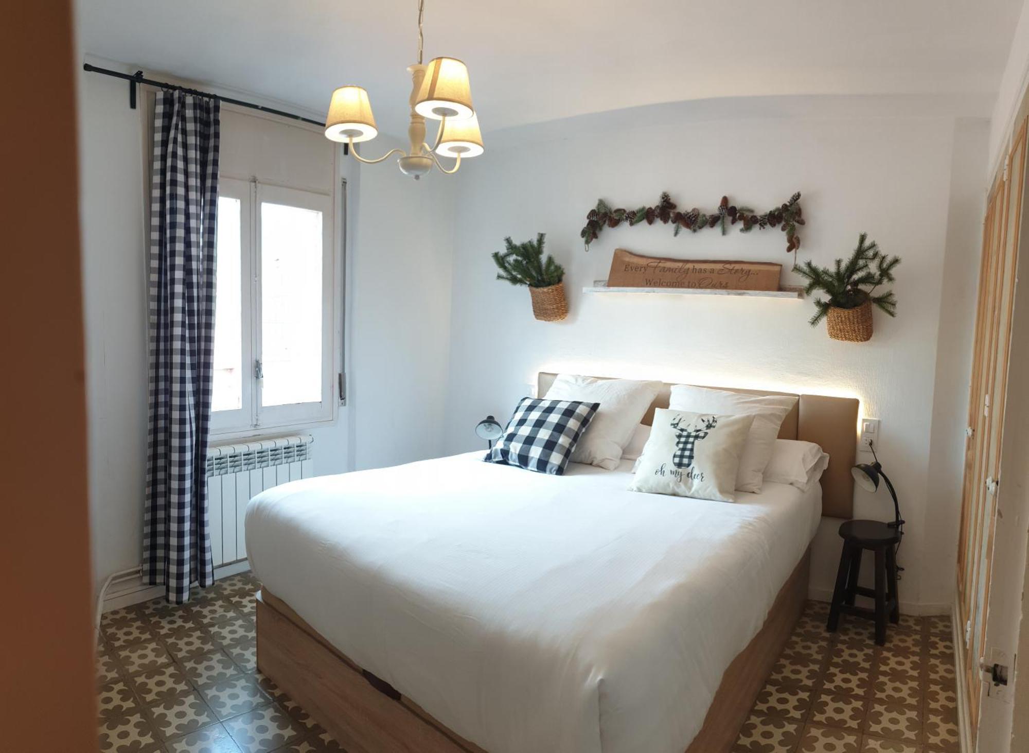 Casa Lola - Terraza Panoramica En El Centro Del Pueblo Appartement Sant Joan de les Abadesses Buitenkant foto